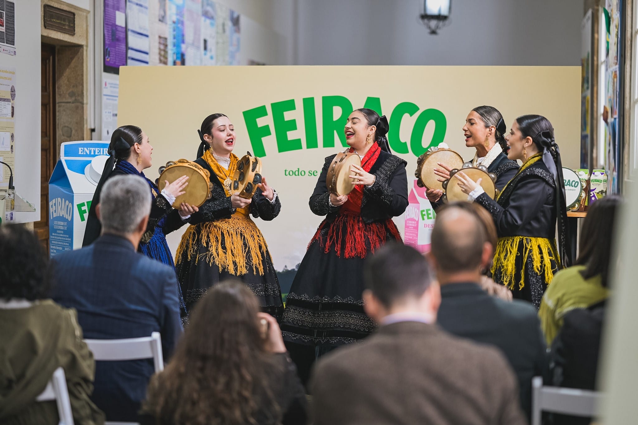 Feiraco honra o Día das Letras Galegas  exaltando o folclore como esencia da nosa cultura